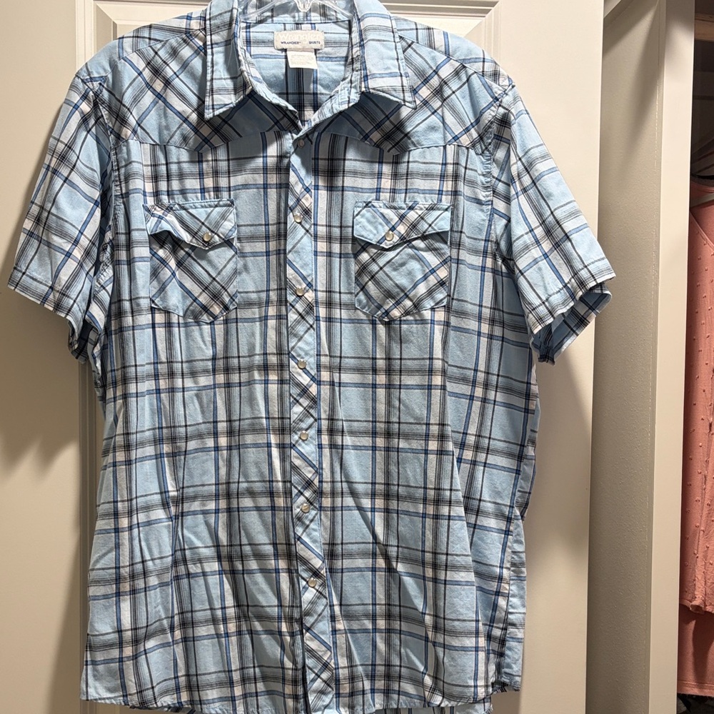 Wrangler Light Blue and Navy Plaid Short-Sleeve Snap Button Shirt 2XL